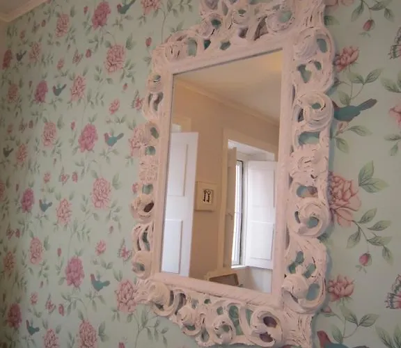 Shabby Chic Flat 2 *