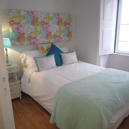 Shabby Chic Flat 2 * ליסבון